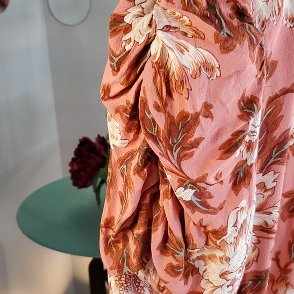 Loft Top - Picture 4 of 11